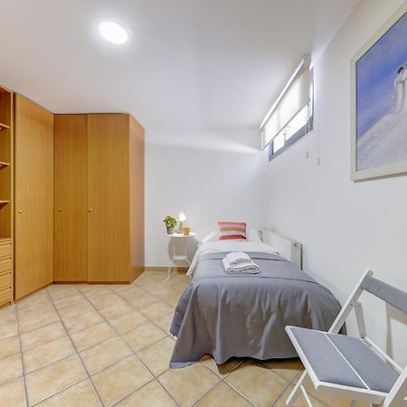 Apartamento El Palomar Madrid Exterior foto