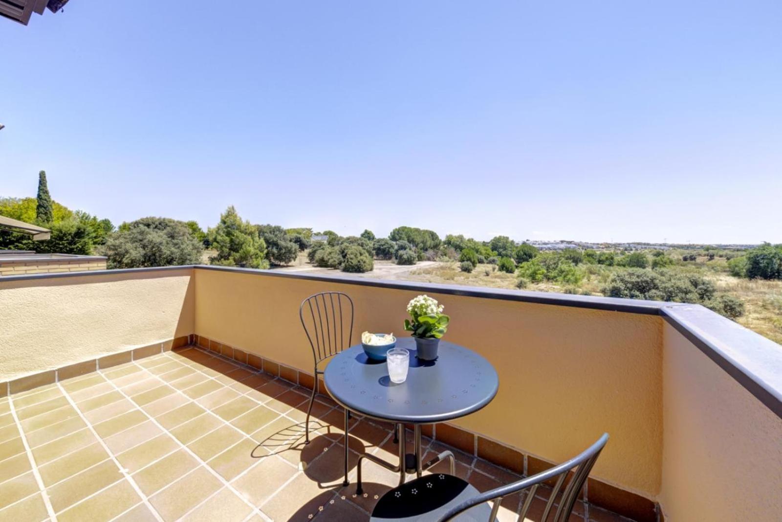 Apartamento El Palomar Madrid Exterior foto