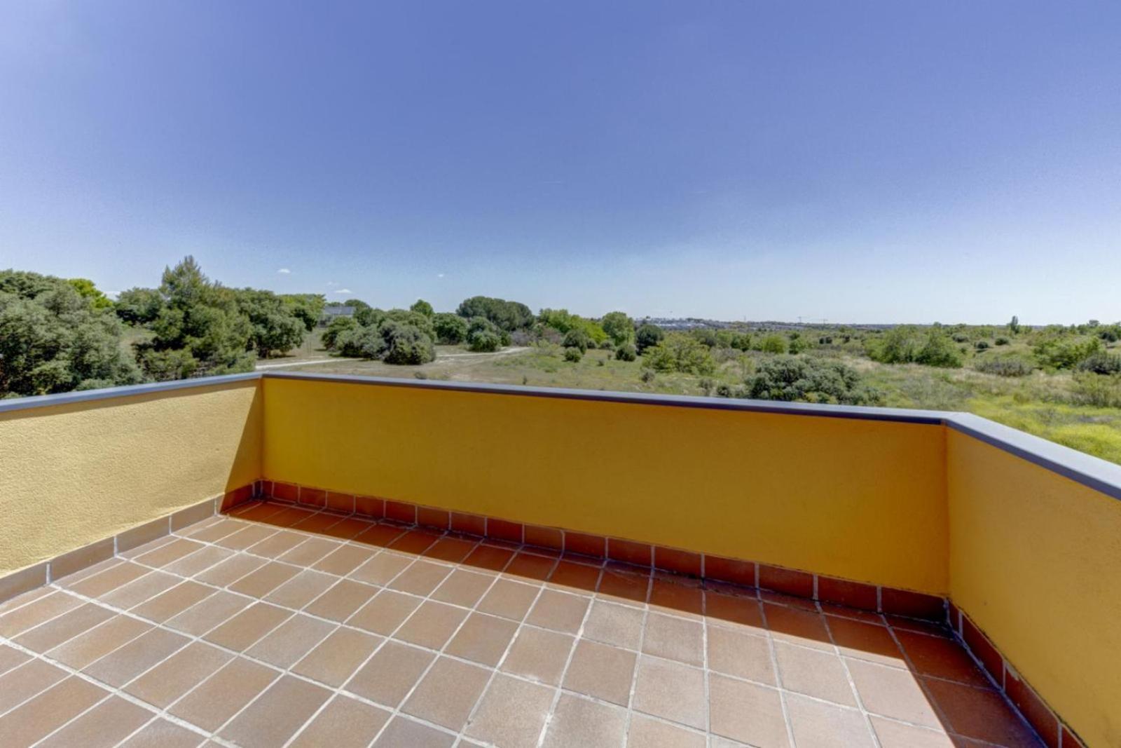 Apartamento El Palomar Madrid Exterior foto